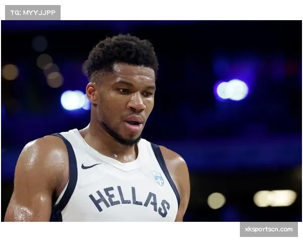 字母哥首节爆发:4投全中斩获12分5篮板表现亮眼